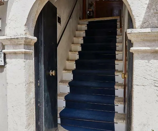 לינה וארוחת בוקר Il Peschiciano 4*